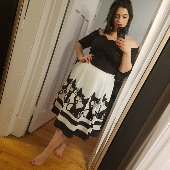 Dresses & Skirts - Cat Dress